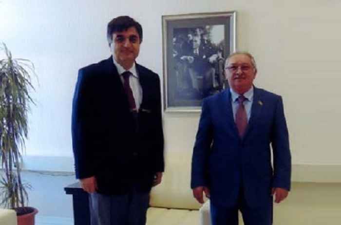 Церемония признания OYU Советом высшего образования Турции: встреча с бывшим председателем Совета Гёкханом Четинсая
