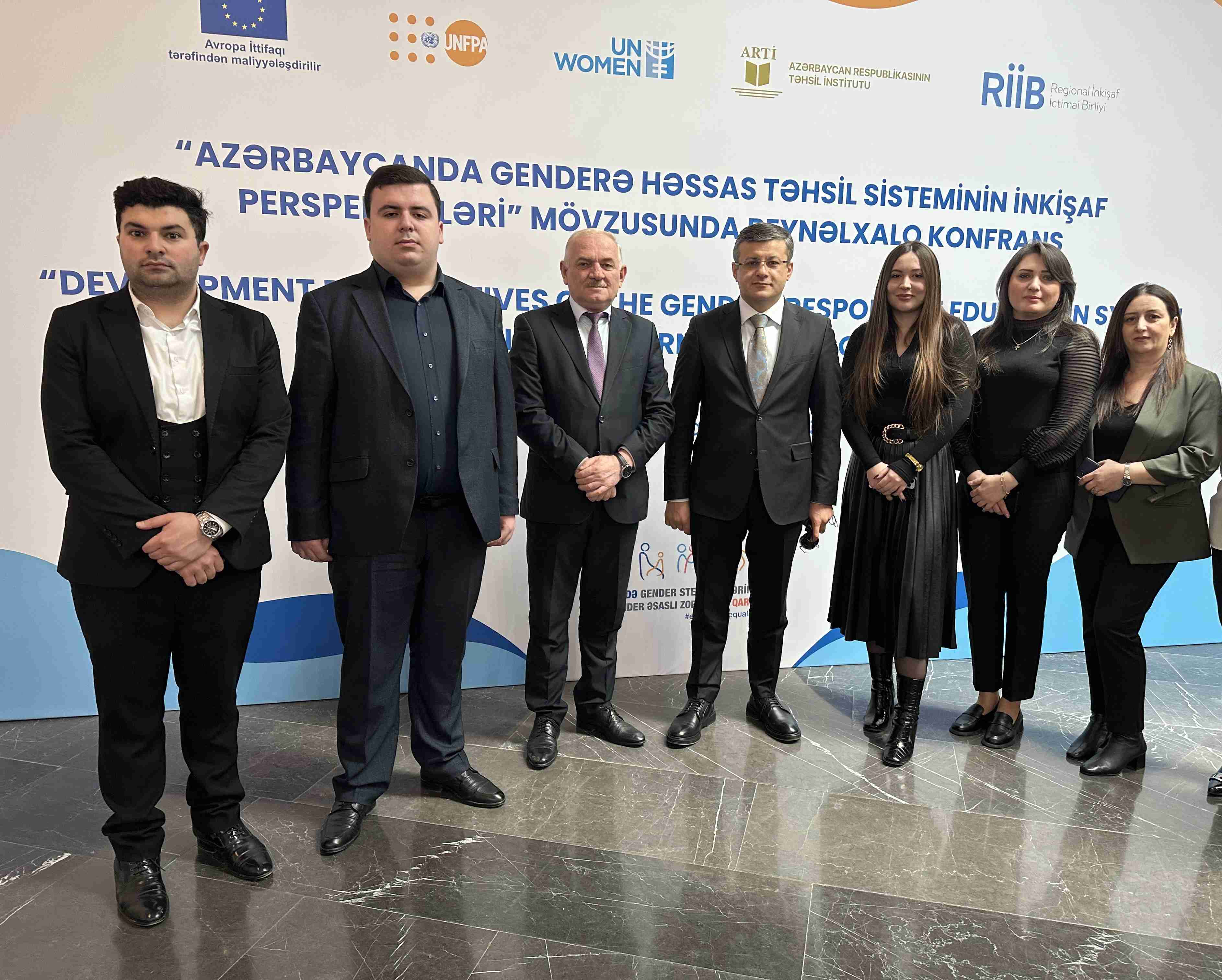 Odlar Yurdu Üniversitesi çalışanları, "Azerbaycan'da toplumsal cinsiyete duyarlı eğitim sisteminin gelişme umutları" konulu uluslararası konferansa katıldı