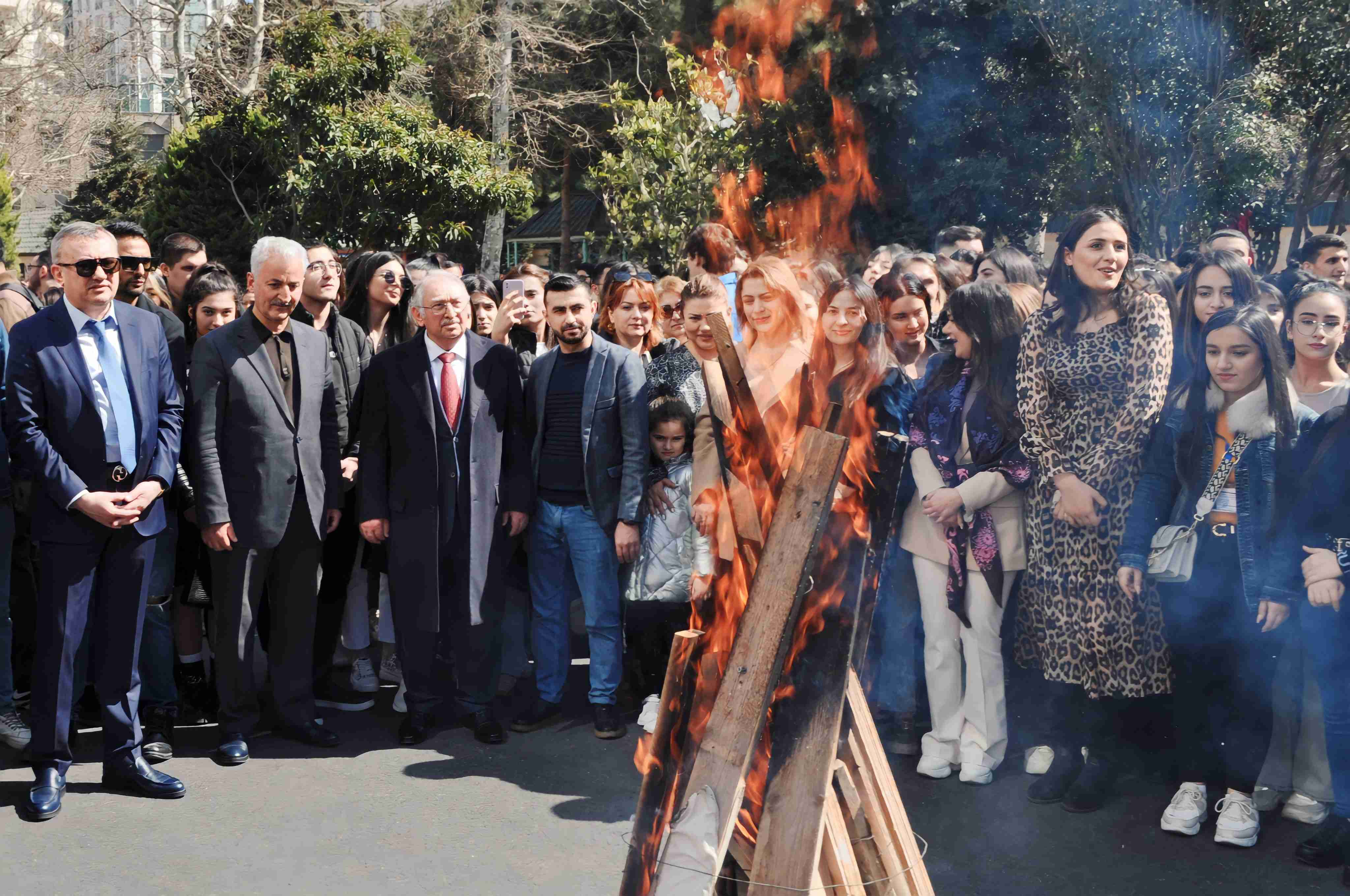 Odlar Yurdu Universitetində Novruz bayramı ilə əlaqədar şənlik təşkil olunmuşdur