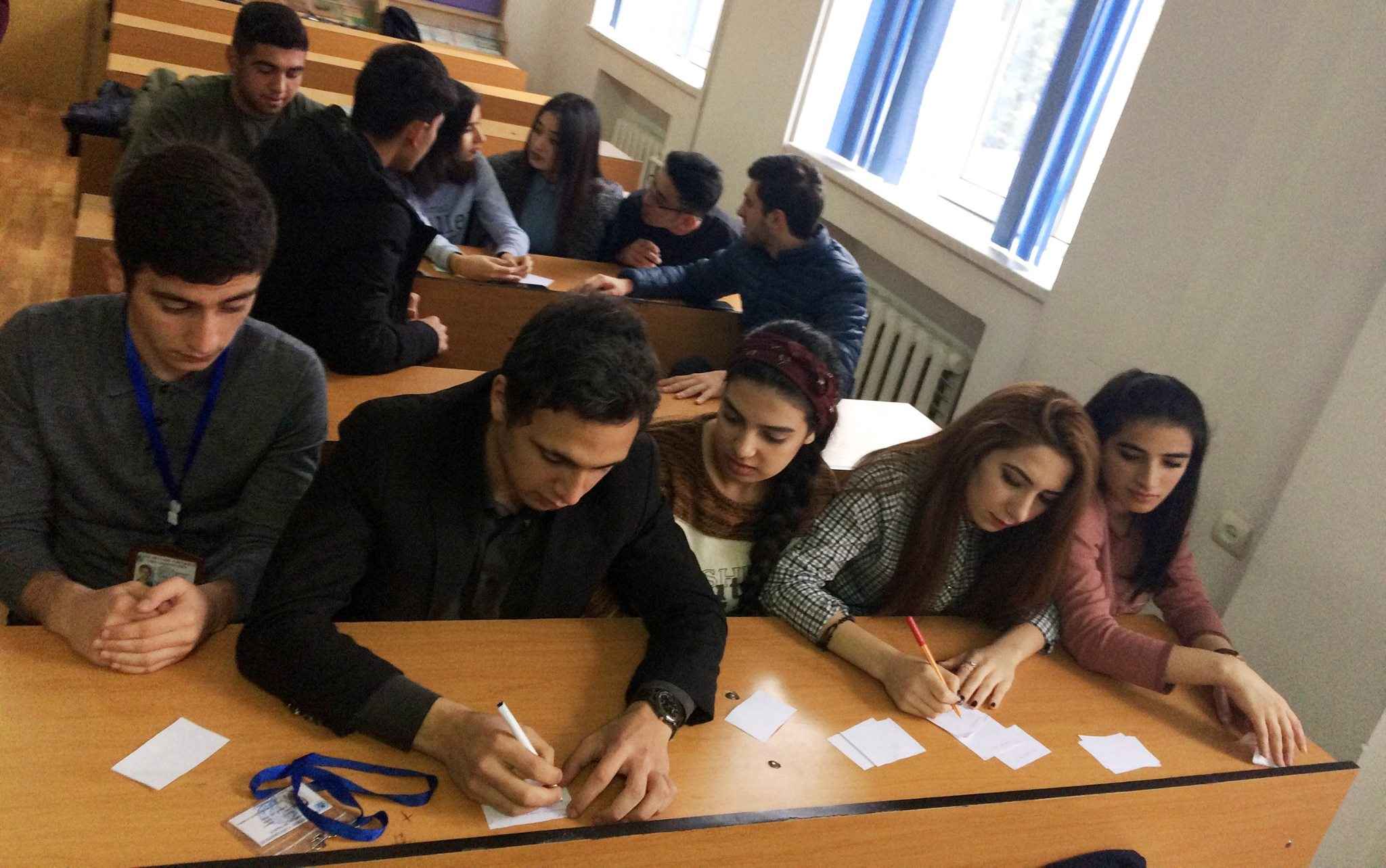 Odlar Yurdu Üniversitesi'nde, Ümummilli Lider Heydar Aliyev'in anım gününe özel 'Beyin Fırtınası' bilgi yarışması gerçekleştirildi