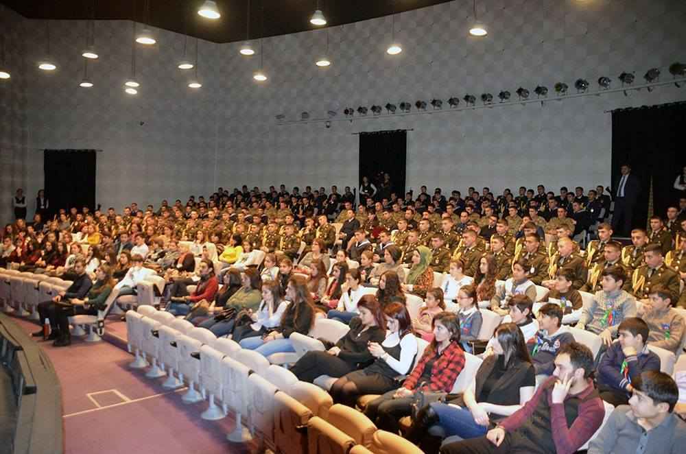 OYÜ öğrencilerinin tiyatroya ilgisi