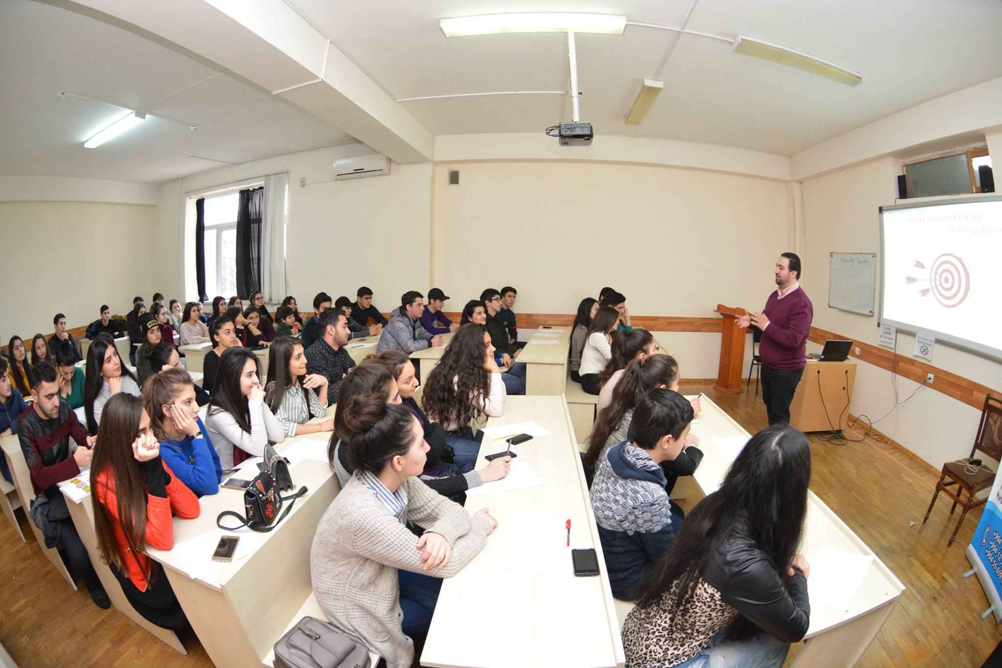 Odlar Yurdu Üniversitesi'nde "Stresten Arınmış Sınav" adlı bir eğitim düzenlenmiştir