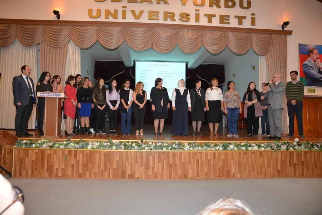 В Университете Одлар Юрду прошел международный форум под названием "Образование будущего: внедрение инноваций и современности