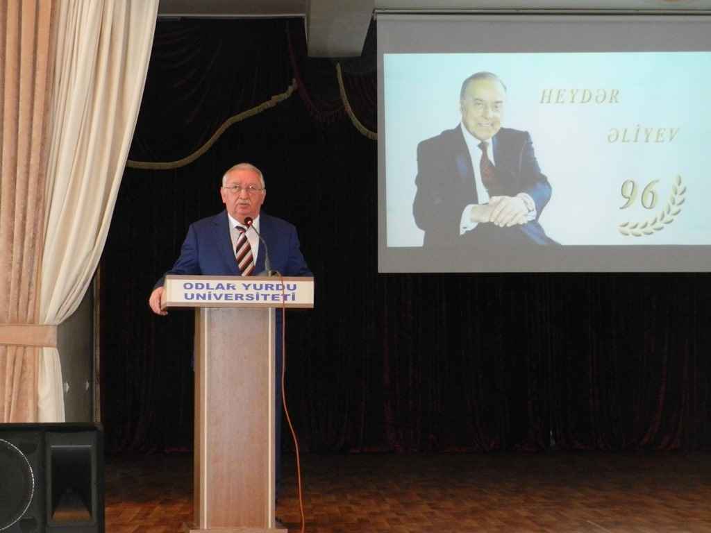 Ulu Önder Haydar Aliyev'in doğumunun 96. yıl dönümüne ithafen uluslararası bilimsel-pratik konferans düzenlenmiştir