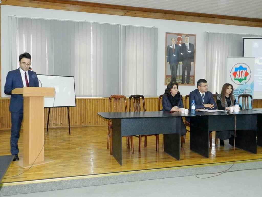 В Университете Одлар Юрду состоялась встреча на тему "Поиск работы, создание рабочих мест"