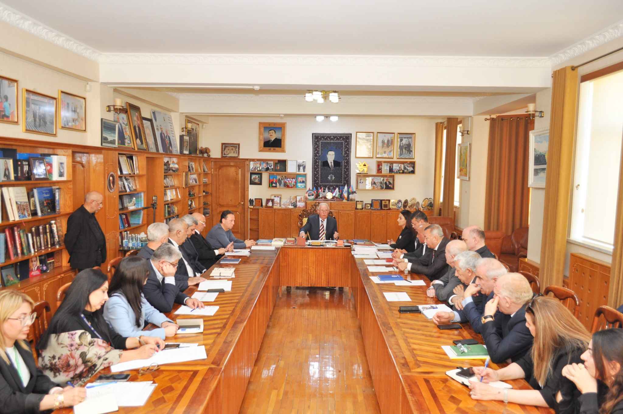 OYU-da Elmi Şuranın növbəti iclası keçirilmişdir