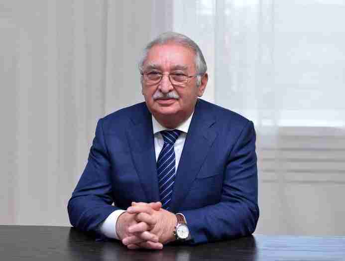 Bu gün, Odlar Yurdu Universitetinin rektoru, dəyərli alim və ictimai xadim, çox hörmətli professor Əhməd Vəliyevin doğum günüdür!