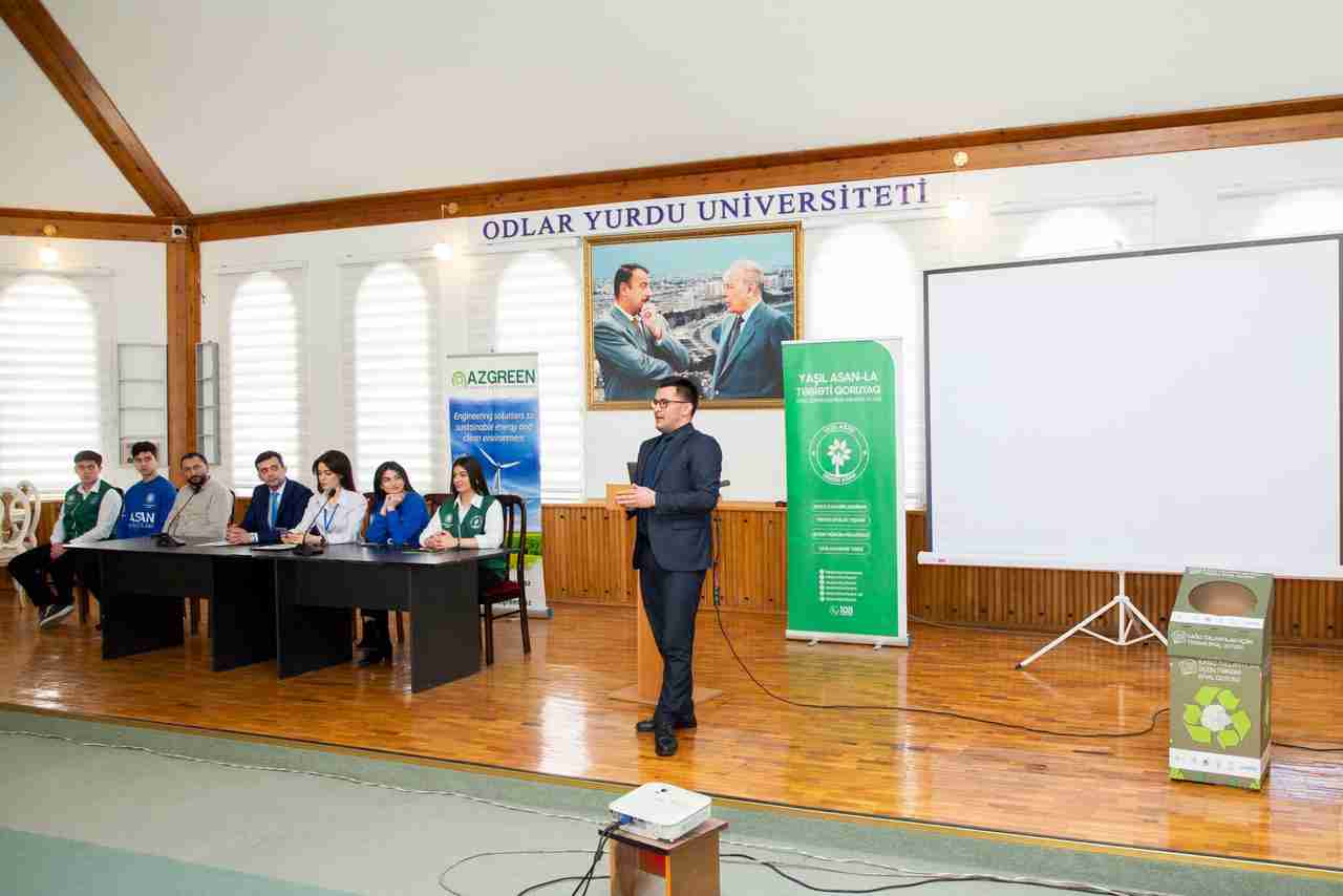 “Yaşıl ASAN” proqramı çərçivəsində tələbələrlə ekoloji mövzuda görüş keçirilib