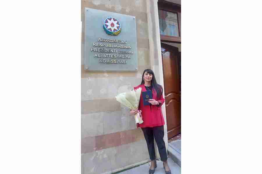 Odlar Yurdu Universitetinin müəlliminə fəlsəfə doktoru elmi dərəcəsi verildi