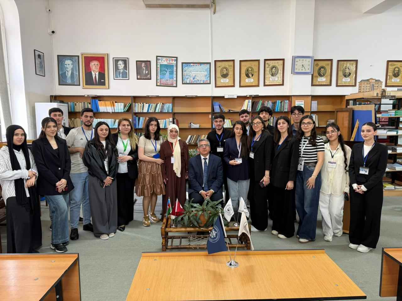 OYU-da “Dəyişən dünya və dəyişməyən dəyərlər” layihəsi uğurla keçirildi