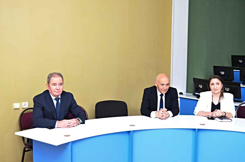 “İnformasiya Texnologiyaları və Kibertəhlükəsizlik” kafedrasında iclas keçirilib