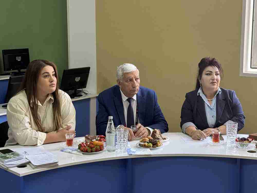 OYU-da Biologiya və Ekologiya ixtisasları üzrə istehsalat təcrübəsinin yekun qiymətləndirilməsi keçirilib