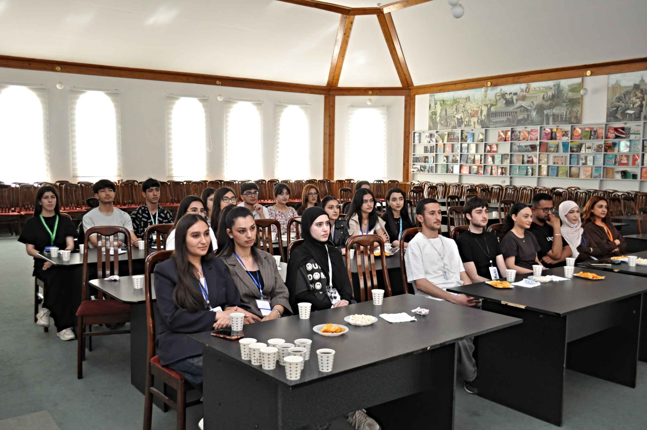 Odlar Yurdu Universitetində “The Boy in the Striped Pajamas” filminin nümayişi keçirildi
