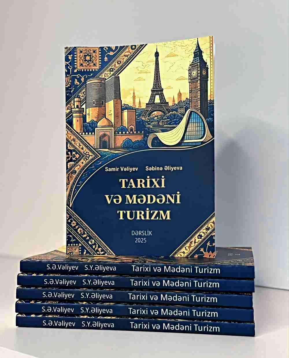 Yeni dərslik: “Tarixi və Mədəni Turizm” nəşr olundu