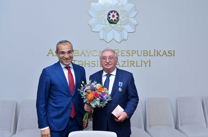 By the order of the President of the country, the Minister of Science and Education presented the order of "Glory" to our Rector