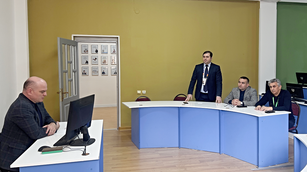 Odlar Yurdu Universitetində kafedra iclası keçirilib