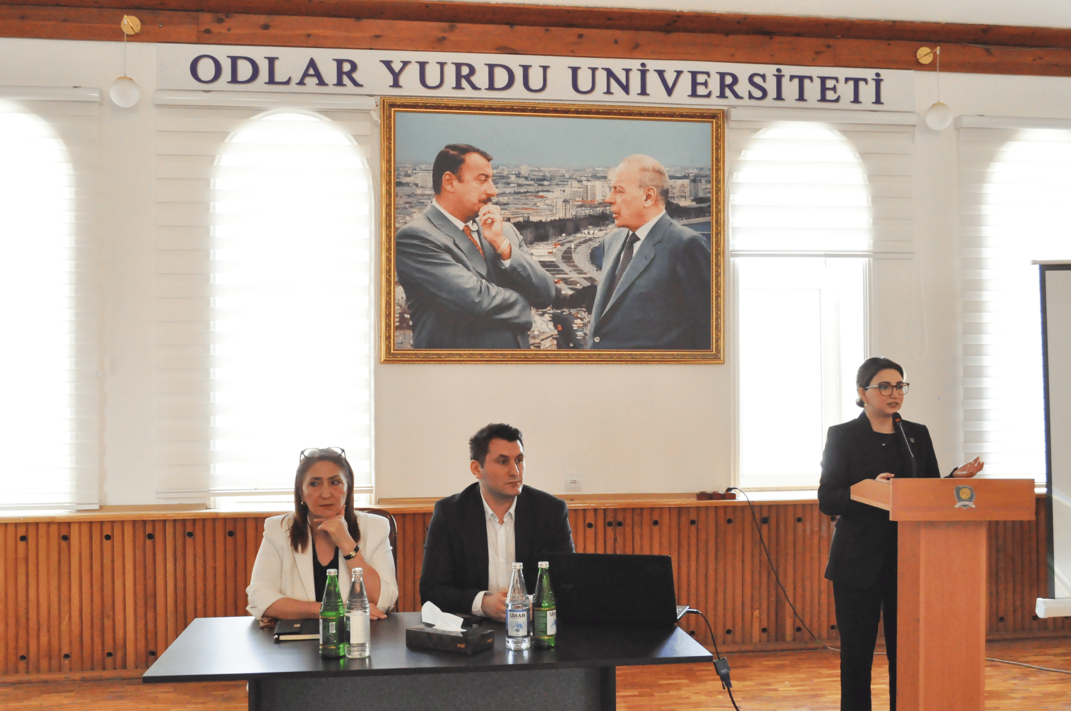OYU-da “Rəqəmsal ekspertiza: yanaşmalar və tətbiq” mövzusunda master-klass keçirilib