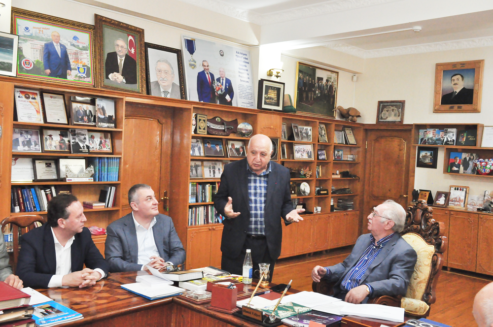 Odlar Yurdu Universitetində Elmi Şuranın növbəti iclası keçirilib   
