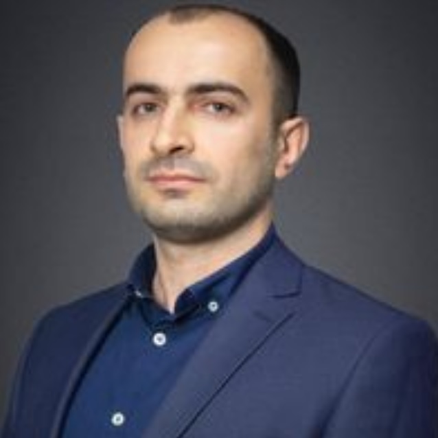 Эльнур Алиев